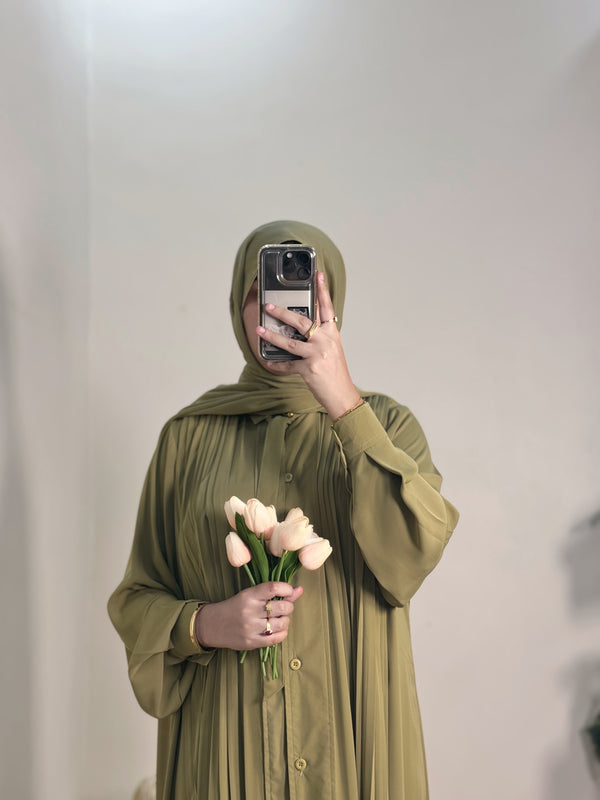 Safina Abaya – Pleated Button-Down Elegance